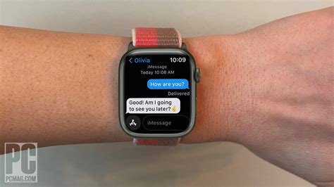 apple watch that can text